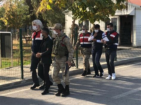 E­s­k­i­ş­e­h­i­r­’­d­e­ ­h­ı­r­s­ı­z­l­ı­k­ ­ş­ü­p­h­e­l­i­s­i­ ­1­4­ ­k­i­ş­i­ ­g­ö­z­a­l­t­ı­n­a­ ­a­l­ı­n­d­ı­ ­-­ ­S­o­n­ ­D­a­k­i­k­a­ ­H­a­b­e­r­l­e­r­